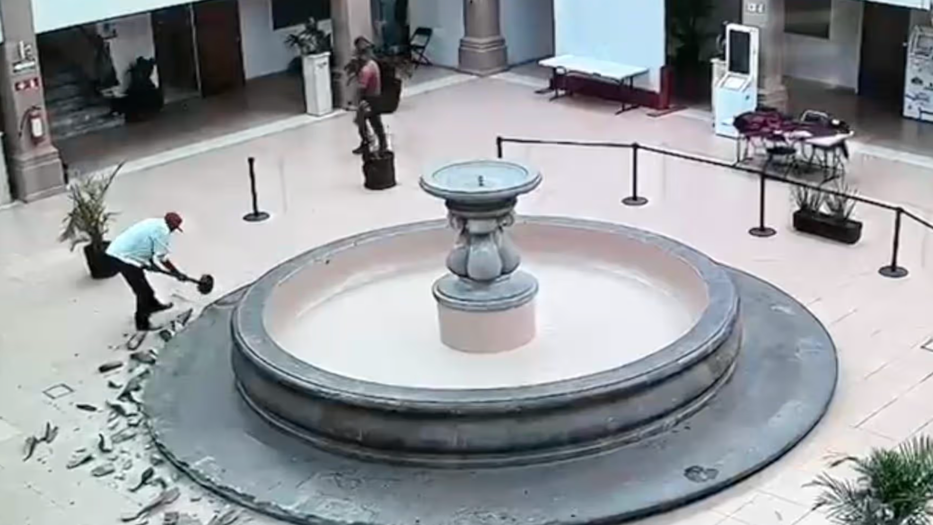 Destruye la Fuente.